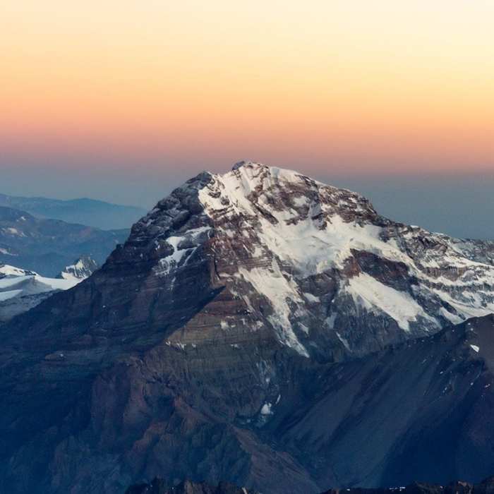 Aconcagua cerro andeshandbook soberbio centinela norte barros raúl